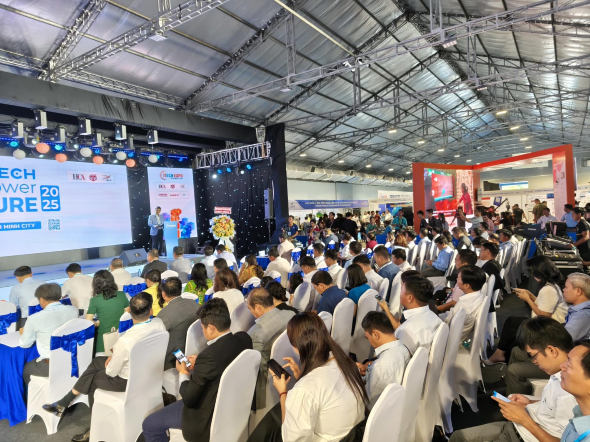 Khai mạc iTECH EXPO 2025: Kết nối sáng tạo - ứng dụng thực tiễn, hợp tác - giao thương - dae7fc74 50c5 4d74 af34 cb90b7c2a8e4 1