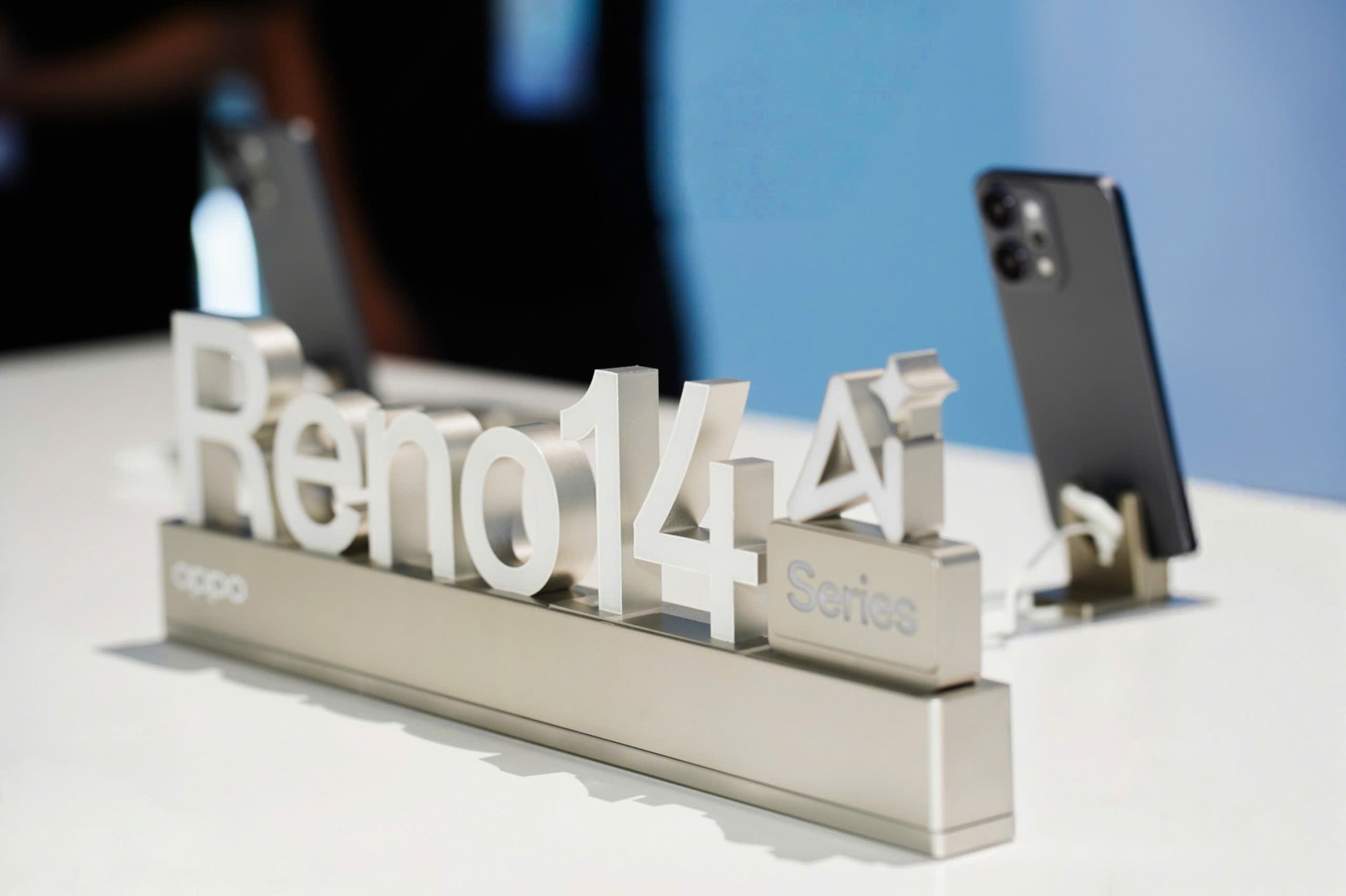 OPPO Reno14 Series chính thức ra mắt, chuyên gia chân dung, phụ tá chuyên nghiệp - z6761147779630 b6be41214ae58533204cff2c568e76e2