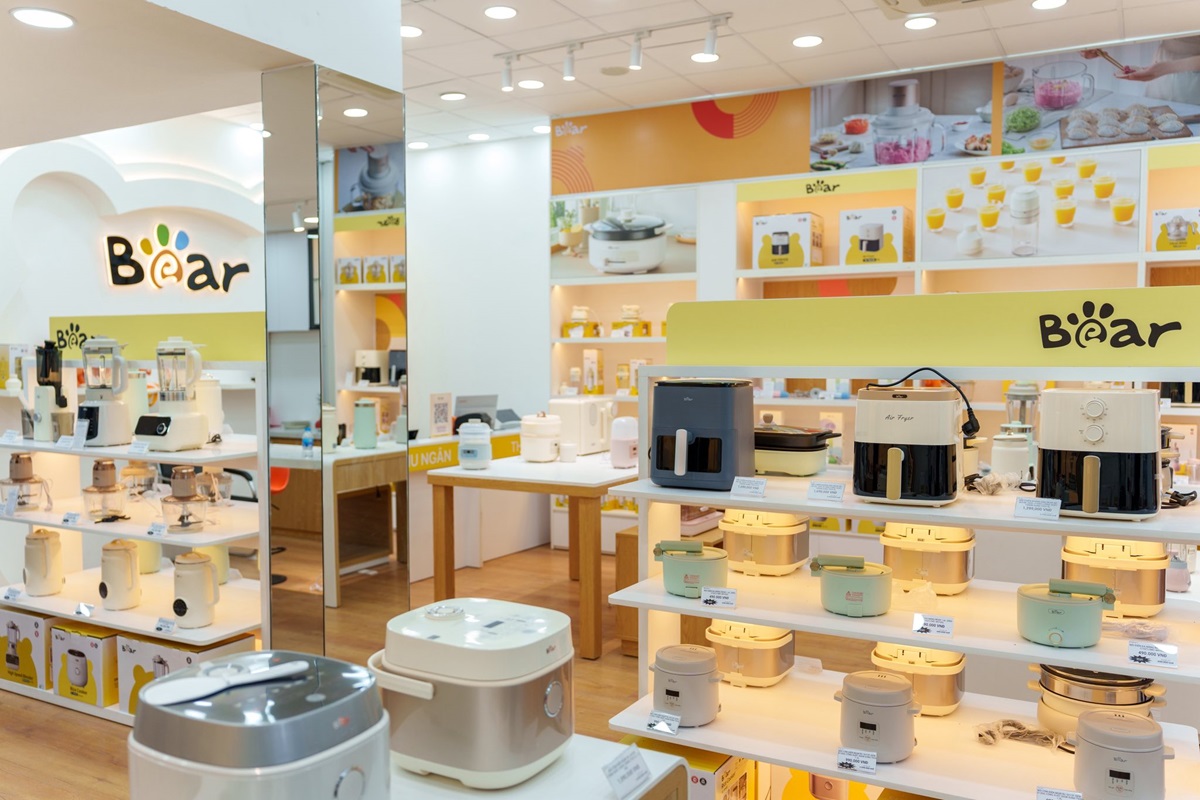 Thương hiệu gia dụng Bear khai trương cửa hàng chính hãng đầu tiên tại Việt Nam - 530603361 24280527654909009 4173099066046851288 n