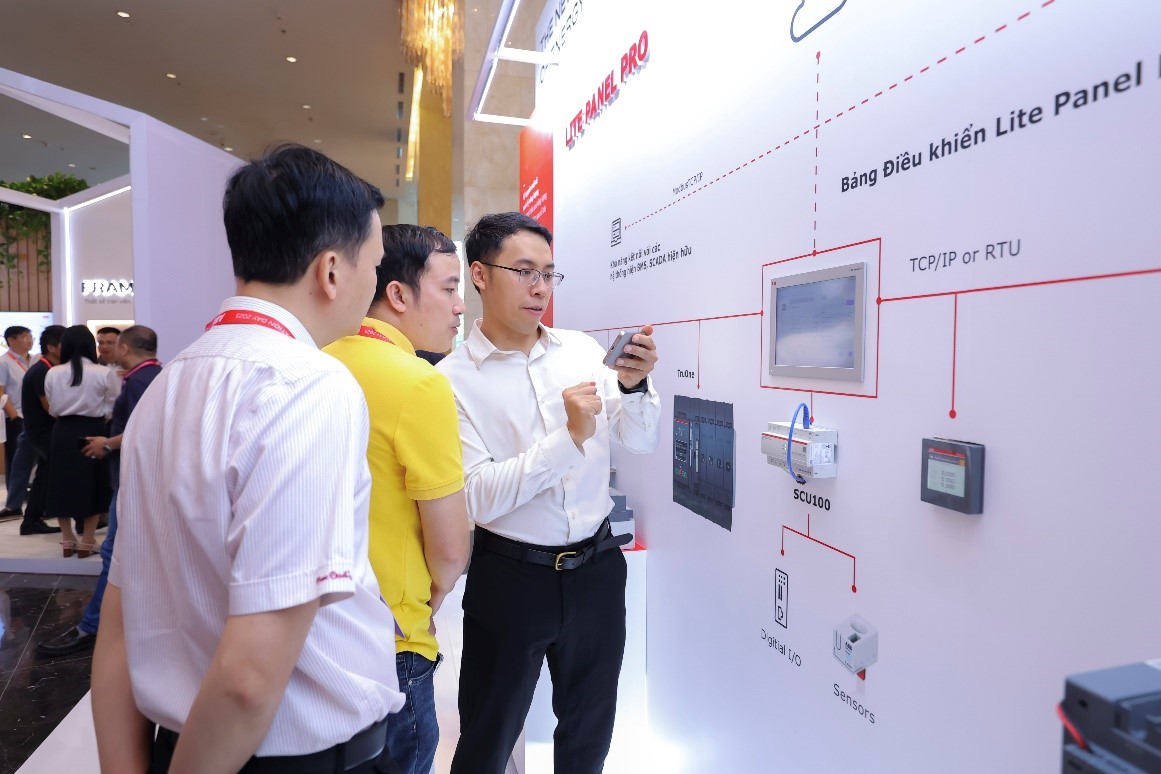 Ngày Đổi mới Công nghệ Điện 2025: ABB trình diễn loạt giải pháp mới thông minh, an toàn và bền vững - Khu vuc trai nghiem