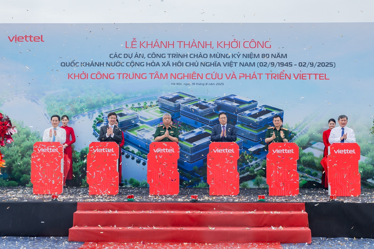 Viettel khởi công hai công trình trọng điểm quốc gia trị giá 1 tỷ USD - Le khoi cong Trung tam Nghien cuu va Phat trien Viettel 1