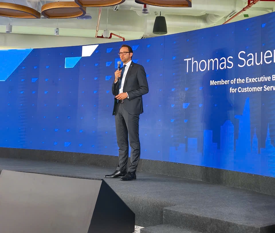 SAP thành lập SAP Labs Vietnam với mức đầu tư 150 triệu Euro, xây dựng hệ sinh thái kết nối nhân tài - z6882513047079 8bf5ce7ae90c0af7760115f62ec9c7a9