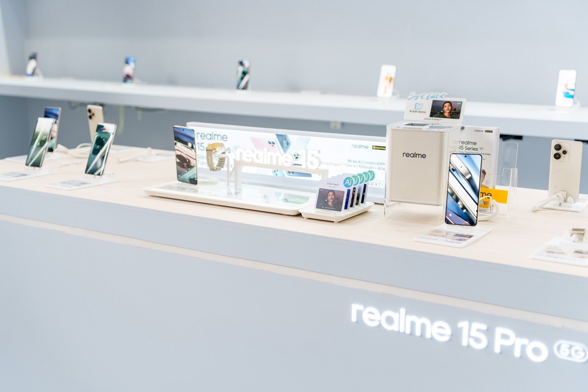 realme 15 Series trình làng với bộ ba AI camera 50MP, pin khủng 7.000mAh và loạt tính năng AI "phù phép" - 553761207 24636160362679068 1206603094727577284 n