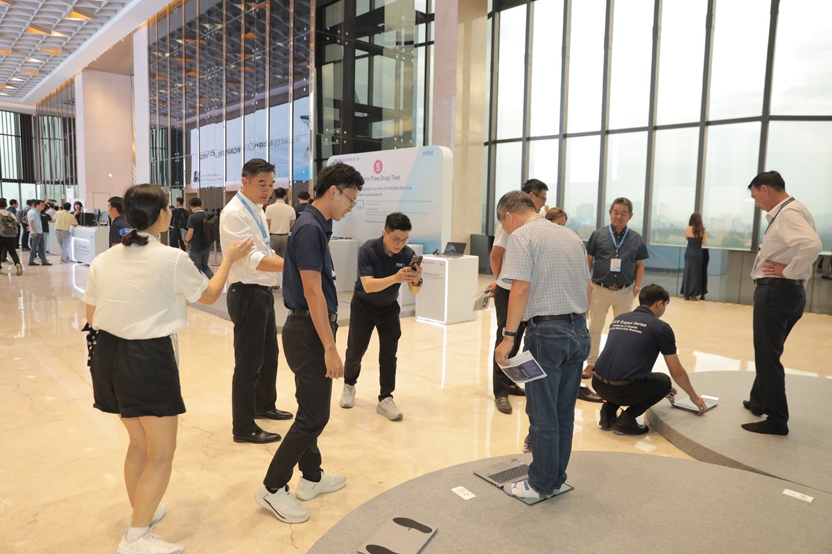 ASUS Expert Series - dải máy tính bền bỉ, hiệu suất, bảo mật cho doanh nghiệp Việt bước vào giai đoạn "vàng" nâng cấp - CTIN4261