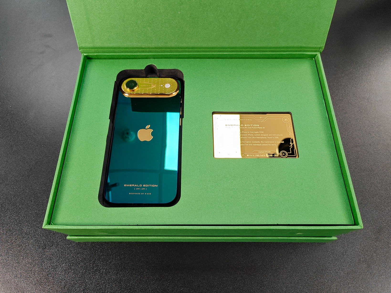 iPhone Air Aurora xanh ngọc lục bảo, độc bản xa xỉ từ Việt Nam - IMG20250926112344