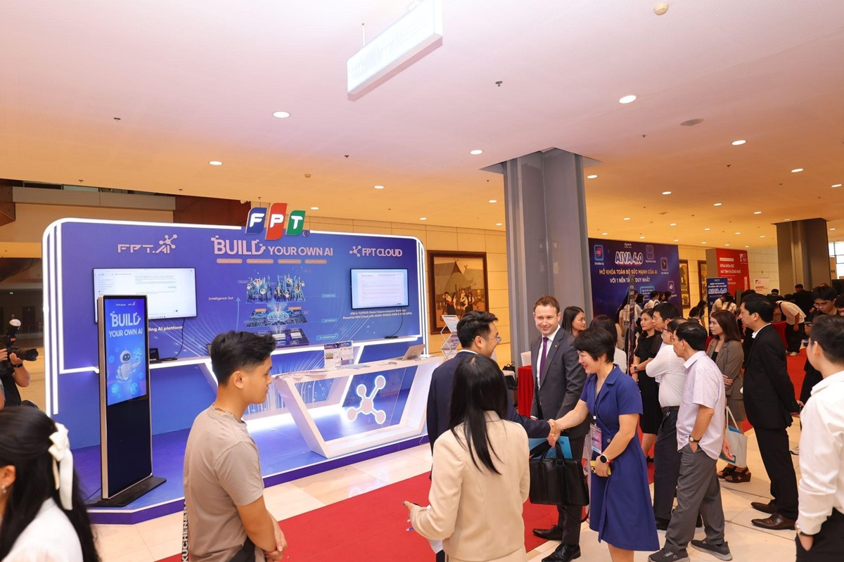 FPT nhận giải Doanh nghiệp AI và Giải pháp AI xuất sắc tại AI4VN  - hggv