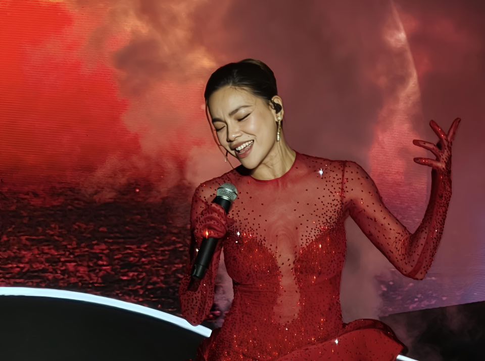 Find X9 Series camera tele Hasselblad 200MP, ra mắt ấn tượng tại Việt Nam như một nữ hoàng - 573102586 10230786468944578 5232008866993521910 n