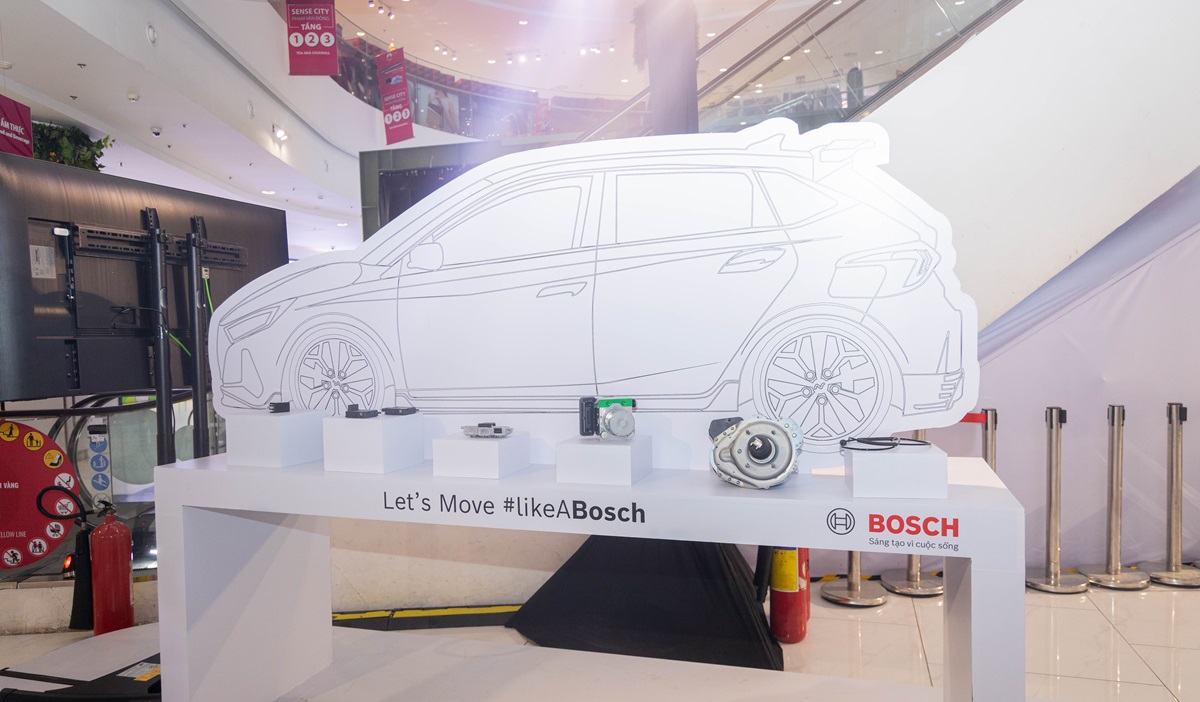Bosch mang loạt sản phẩm từ nhà, ra phố, đến nhà máy trưng bày tại GigaMall, tiếp cận trực tiếp người dùng 4 Bosch mang loạt sản phẩm từ nhà, ra phố, đến nhà máy trưng bày tại GigaMall, tiếp cận trực tiếp người dùng - 9F1A0572