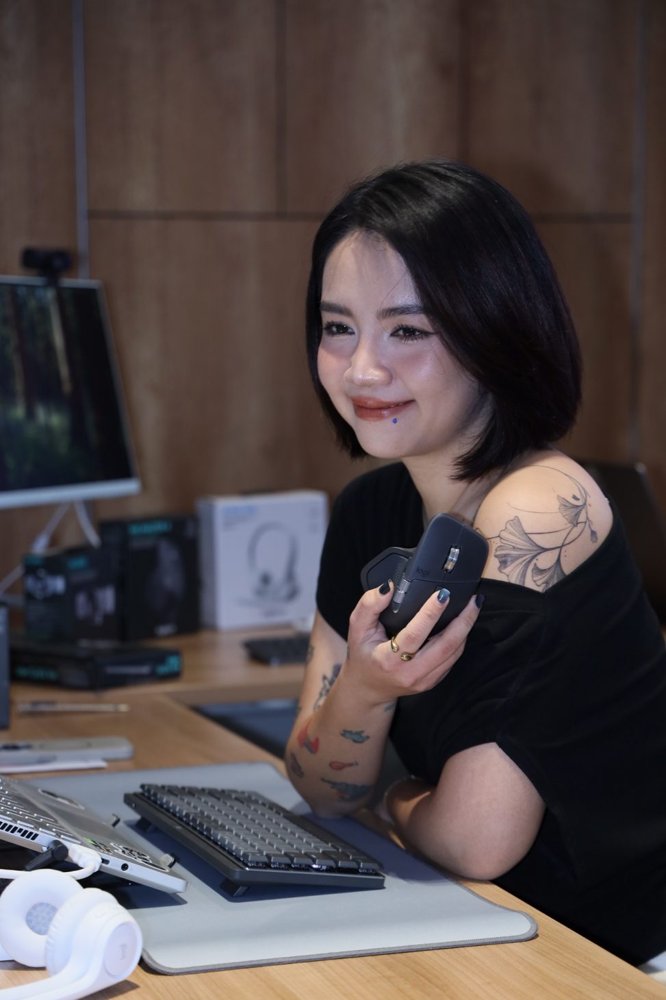 Logitech ra mắt MX Master 4 – chuột máy tính hỗ trợ nhà sáng tạo đẳng cấp cao - Hai Vo tai event Logitech