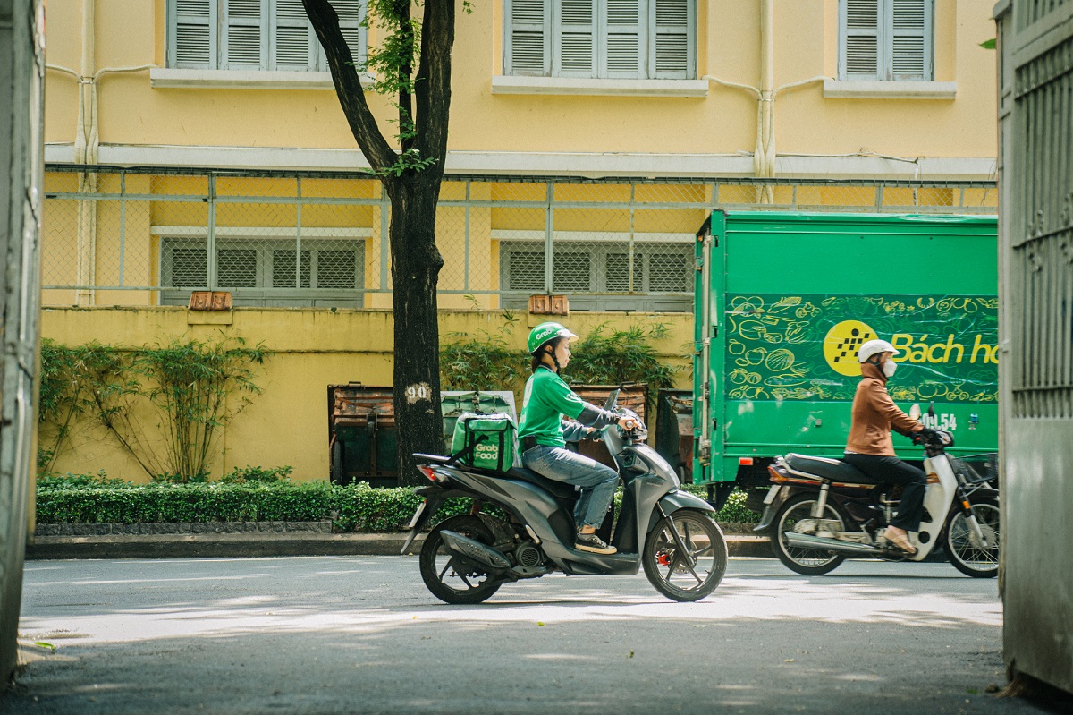 Grab Việt Nam tăng cường hỗ trợ và kết nối các đối tác tài xế nữ - Hình ảnh những nữ tài xế công nghệ ngày càng trở nên quen thuộc