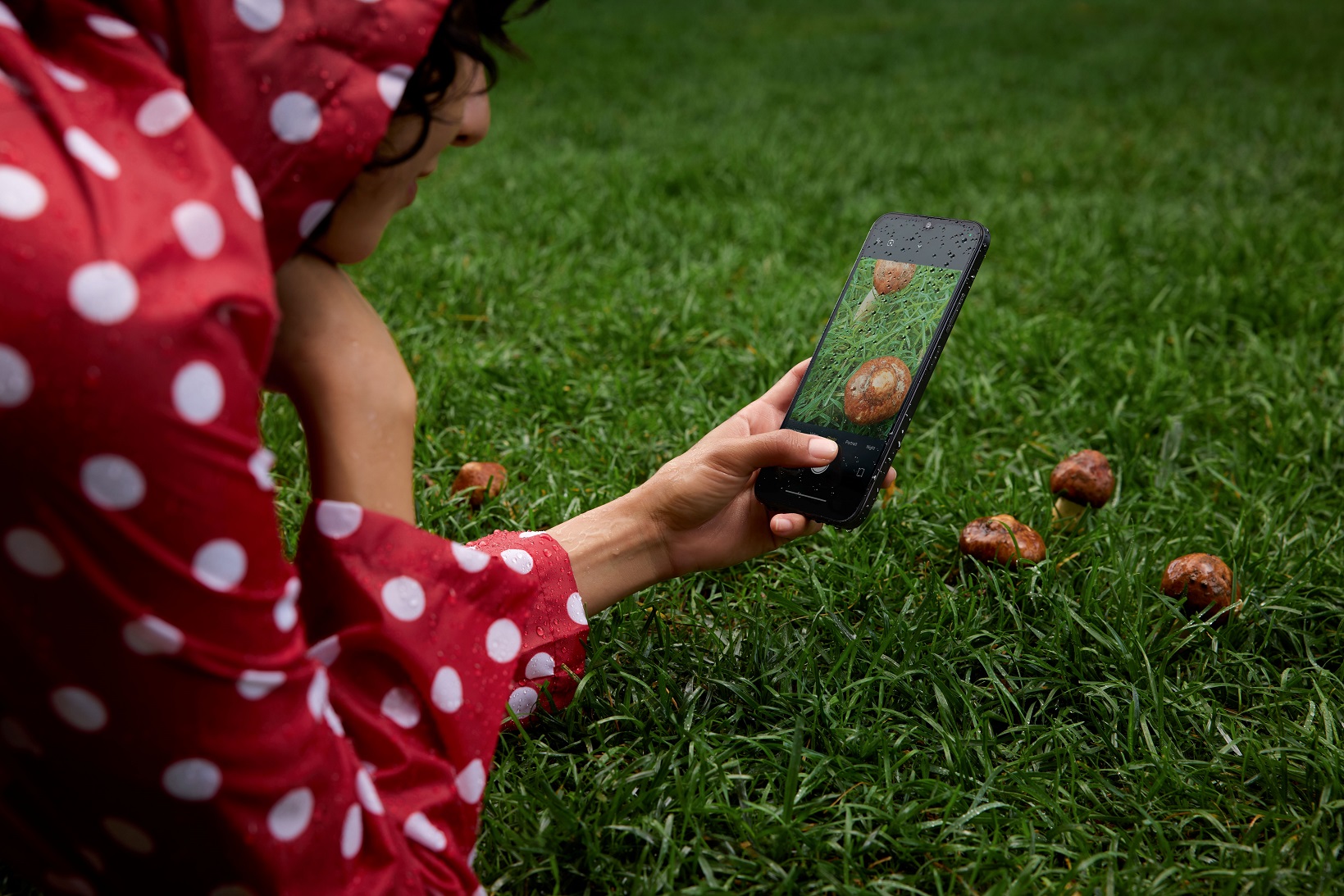 Xiaomi REDMI 15C, smartphone nhỏ tiền, có pin lớn 6.000mAh, màn hình lớn 6,9 inch - REDMI 15C Wet touch