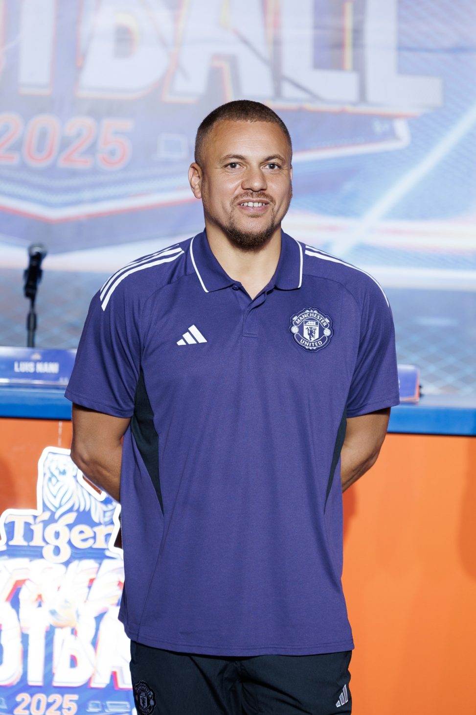 4 danh thủ Manchester United đến Việt Nam, dẫn dắt các đội bóng trong hành trình bất tận Tiger Street Football 2025 - Wes Brown Huyen thoai Cau lac bo Manchester United