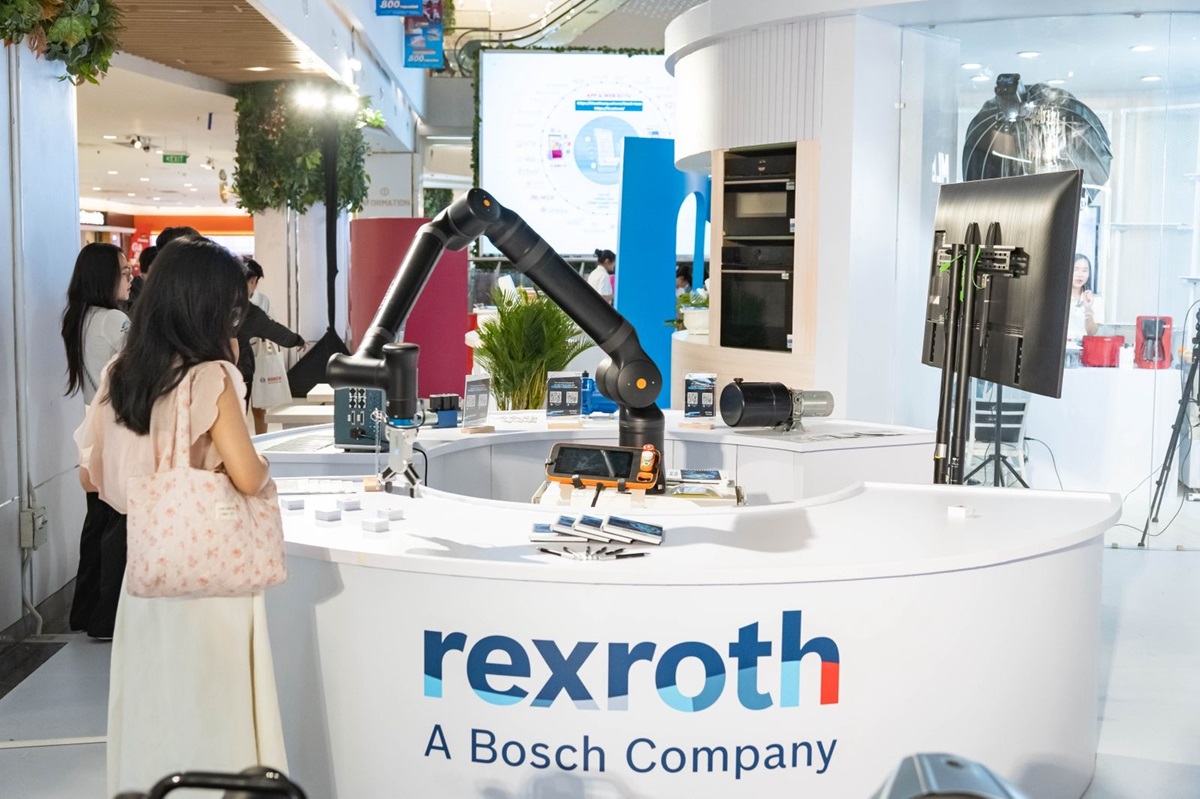 Bosch mang loạt sản phẩm từ nhà, ra phố, đến nhà máy trưng bày tại GigaMall, tiếp cận trực tiếp người dùng 6 Bosch mang loạt sản phẩm từ nhà, ra phố, đến nhà máy trưng bày tại GigaMall, tiếp cận trực tiếp người dùng - WhatsApp Image 2025 10 24 at 15.02.49 1