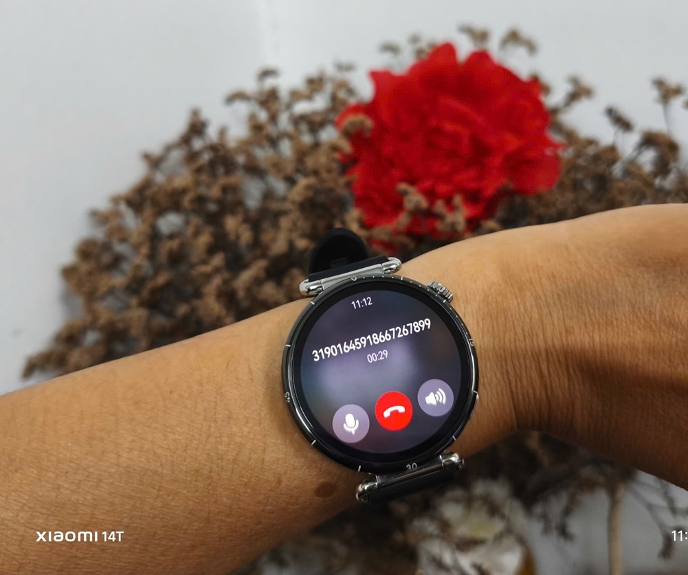 Đồng hồ Huawei Watch GT 6 (41 mm): Trang sức sành điệu, luyện tập chính xác, gọi điện, thanh toán tiện lợi - z7090114093032 77efe9664524cd6a83cf3b6c6ab4161e 1