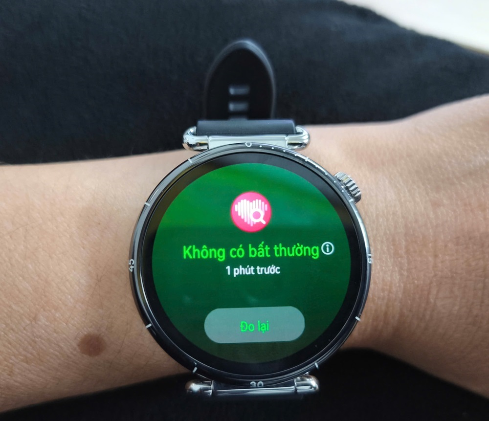 Đồng hồ Huawei Watch GT 6 (41 mm): Trang sức sành điệu, luyện tập chính xác, gọi điện, thanh toán tiện lợi - z7094792977481 bdf3d5527090800b33a00de5718a4948 1