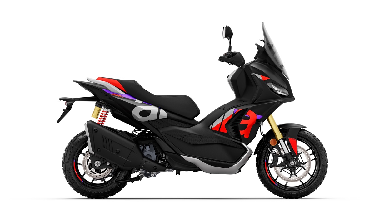 Piaggio trình làng loạt xe mới đẹp mê tại triển lãm EICMA 2025 - 01 Aprilia SR GT 400 Rally Replica