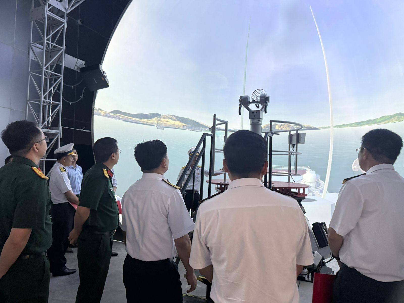 Hệ thống mô phỏng huấn luyện hàng hải đạt chứng nhận quốc tế cao nhất - 1 He thong mo phong huan luyen hang hai do Viettel High Tech phat trien da duoc to chuc quoc te DNV Det Norske Veritas chung nhan dat muc cao nhat trong phan hang mo phong hang hai