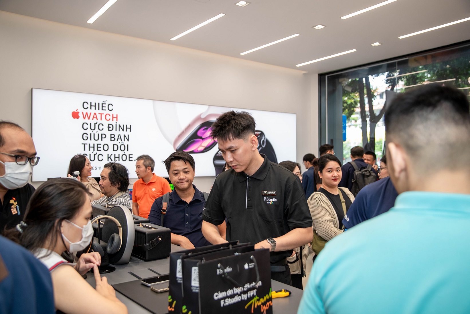 FPT Shop và TriGood ứng dụng công nghệ định giá tự động trong chương trình “Thu cũ – Đổi mới” 1 FPT Shop và TriGood ứng dụng công nghệ định giá tự động trong chương trình “Thu cũ – Đổi mới” - 7 11