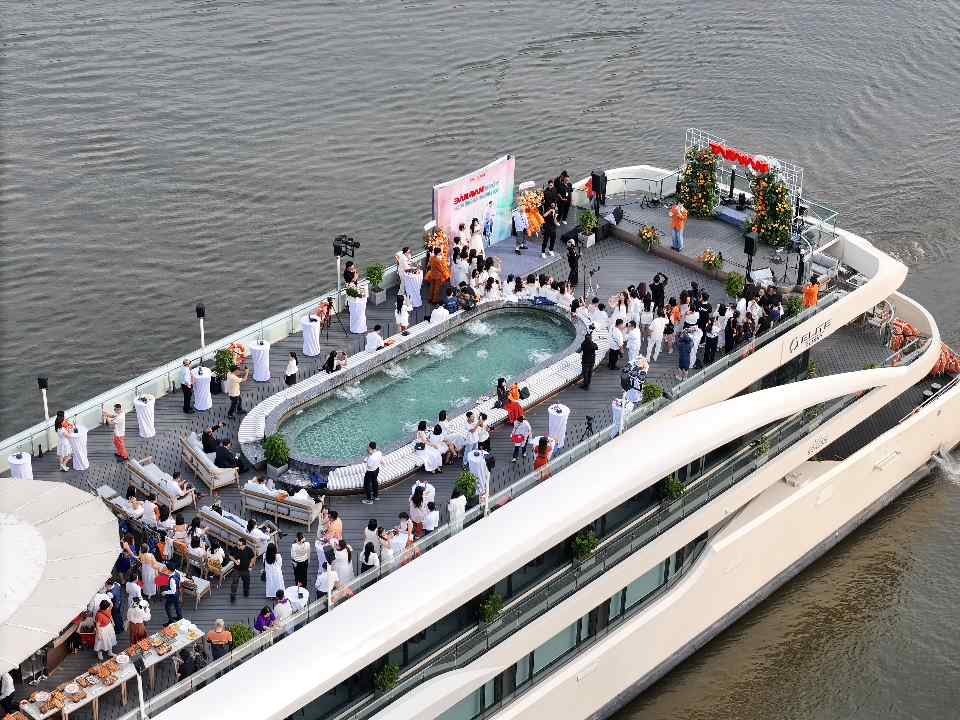 ISAAC được bổ nhiệm làm Đại sứ Du lịch Đài Loan, truyền cảm hứng cho du khách Việt khám phá - DJI 20251128155628 0101 D LIAM 2