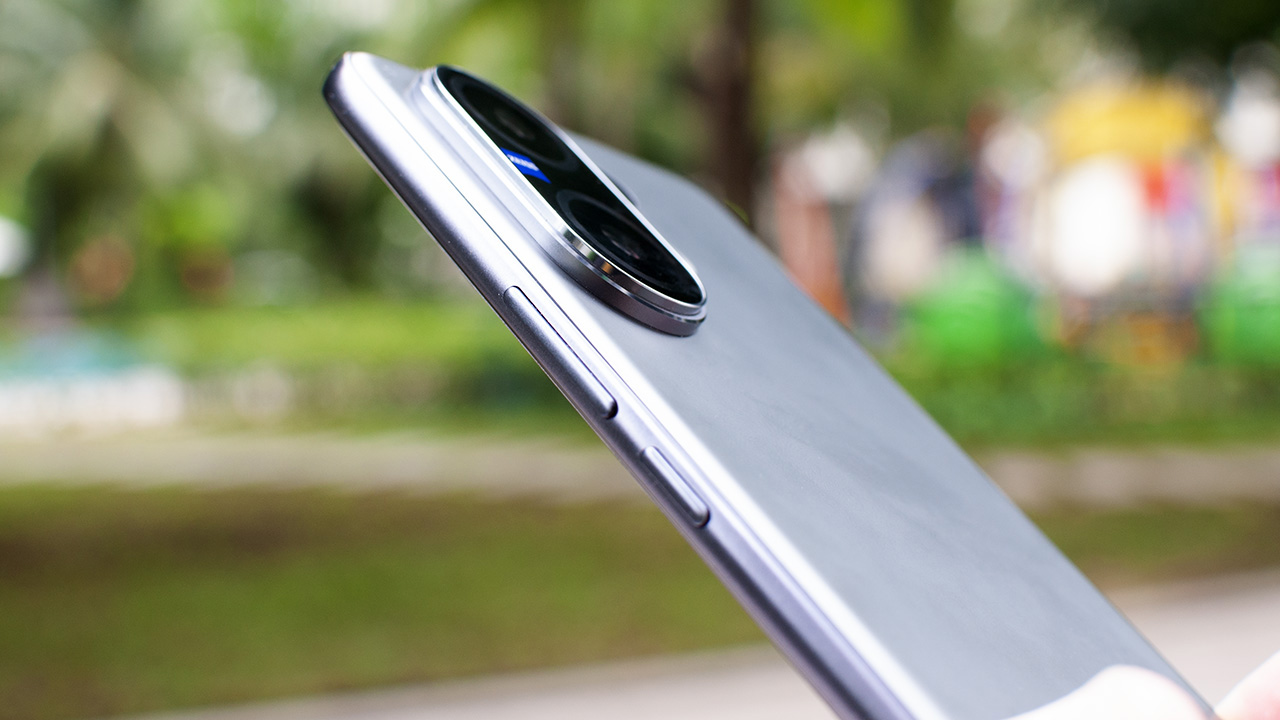 vivo V60 5G: Pin "trâu" trong thân máy mảnh mai, camera ấn tượng, thoải mái giải trí, sáng tạo nội dung số 20 vivo V60 5G: Pin "trâu" trong thân máy mảnh mai, camera ấn tượng, thoải mái giải trí, sáng tạo nội dung số - DSC00241