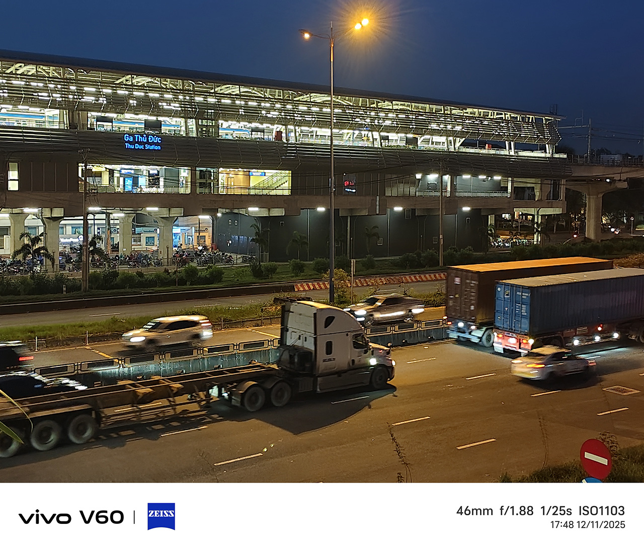 vivo V60 5G: Pin "trâu" trong thân máy mảnh mai, camera ấn tượng, thoải mái giải trí, sáng tạo nội dung số - IMG 20251112 174819