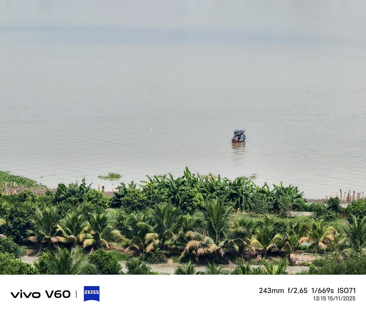 vivo V60 5G: Pin "trâu" trong thân máy mảnh mai, camera ấn tượng, thoải mái giải trí, sáng tạo nội dung số 9 vivo V60 5G: Pin "trâu" trong thân máy mảnh mai, camera ấn tượng, thoải mái giải trí, sáng tạo nội dung số - IMG 20251115 131544