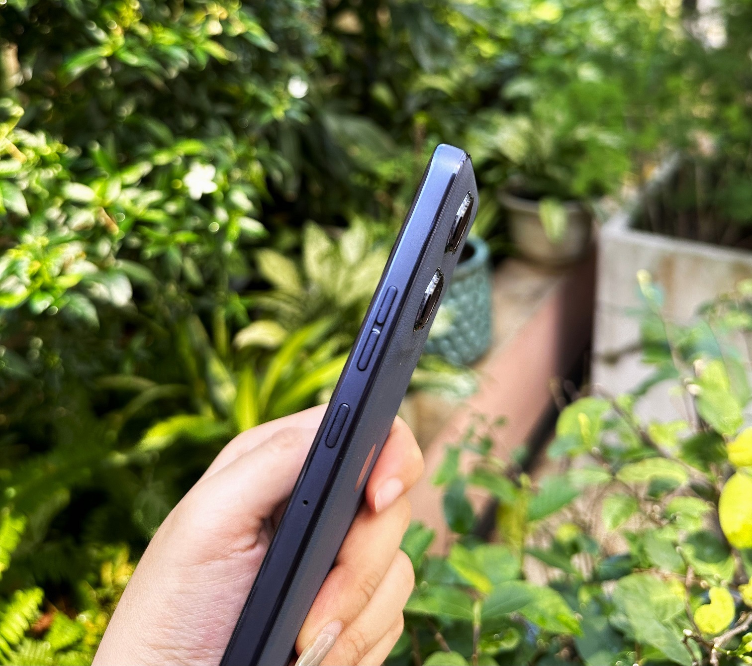 Moto G86 Power 5G: pin khỏe, hiệu năng mạnh, bền chuẩn quân đội, giá tầm trung 1 Moto G86 Power 5G: pin khỏe, hiệu năng mạnh, bền chuẩn quân đội, giá tầm trung - IMG 3836