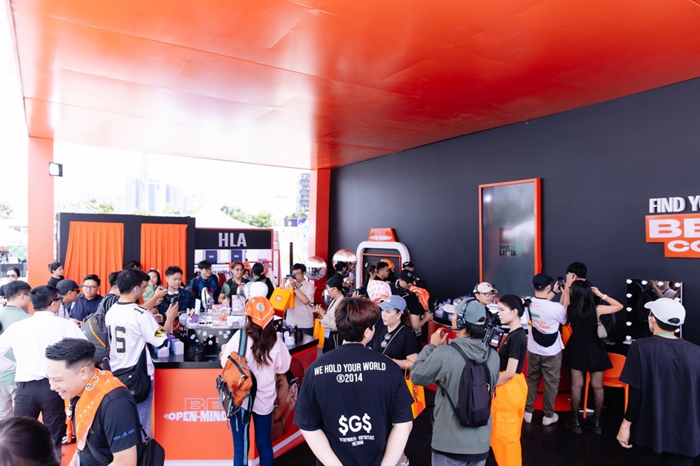 JBL ra mắt 3 dòng tai nghe mở, thời trang, âm thanh chất lượng, cho người năng động, cá tính 11 JBL ra mắt 3 dòng tai nghe mở, thời trang, âm thanh chất lượng, cho người năng động, cá tính - JBL 165