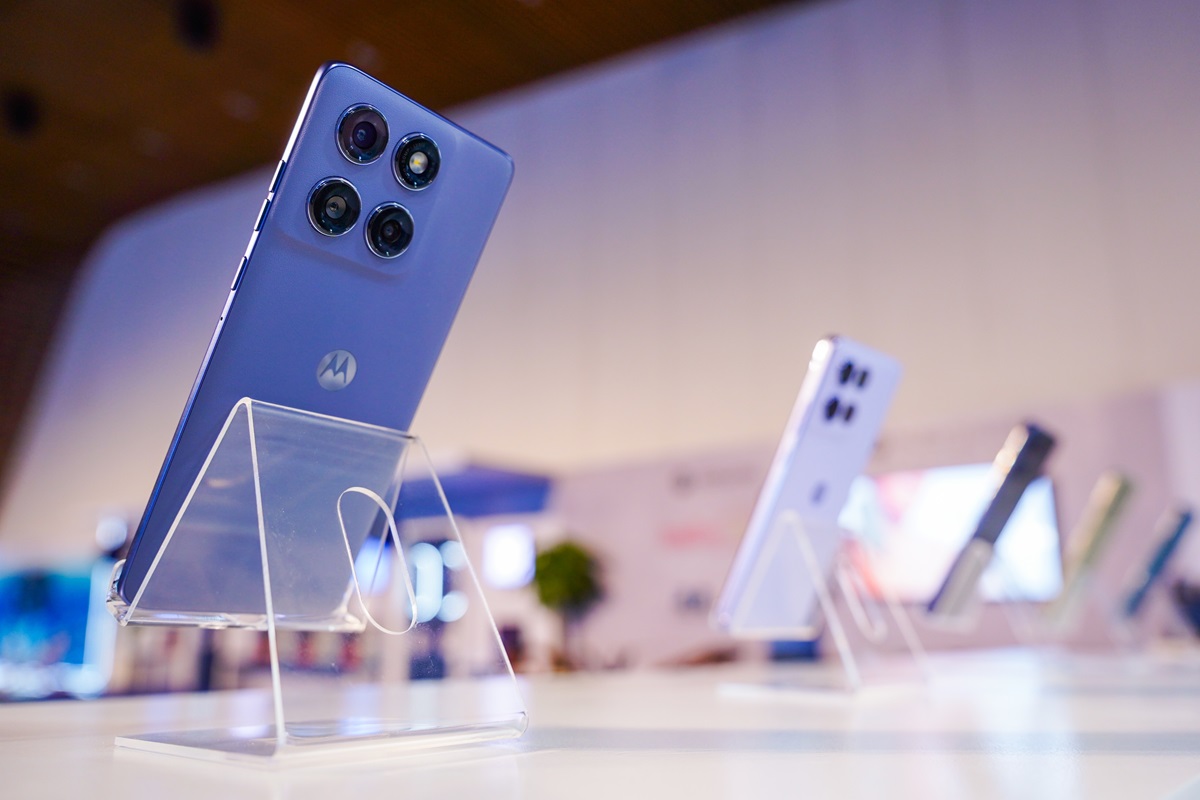 Motorola hào hứng tái xuất thị trường Việt Nam với 5 mẫu điện thoại từ giá phổ thông đến gập cao cấp 6 Motorola hào hứng tái xuất thị trường Việt Nam với 5 mẫu điện thoại từ giá phổ thông đến gập cao cấp - NDM00691