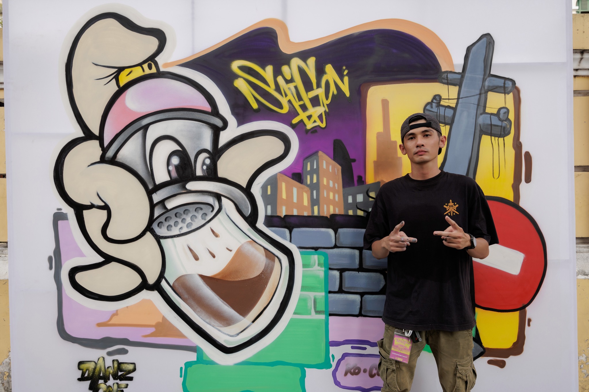 Saigon Urban Street Fest 2025, nhảy đường phố, Graffiti và hàng loạt hoạt động ấn tượng, sẽ diễn ra ở trung tâm Sài Gòn 3 Saigon Urban Street Fest 2025, nhảy đường phố, Graffiti và hàng loạt hoạt động ấn tượng, sẽ diễn ra ở trung tâm Sài Gòn - Nguyen Cong Danh DANZ ONE – Quan quan artLIVE Graffiti Championship 2024 ben tac pham cua minh tai su kien SUSF 2024