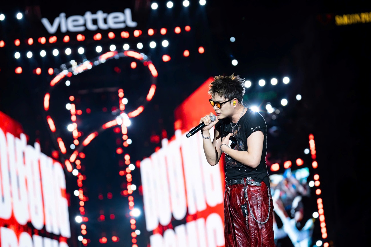 Đêm nhạc Y-Fest 2025: Mãn nhãn, cảm xúc, lập kỷ lục hơn 100.000 khán giả cùng hòa ca, kết nối mượt hai điểm cầu qua sóng 5G Viettel - duong domic