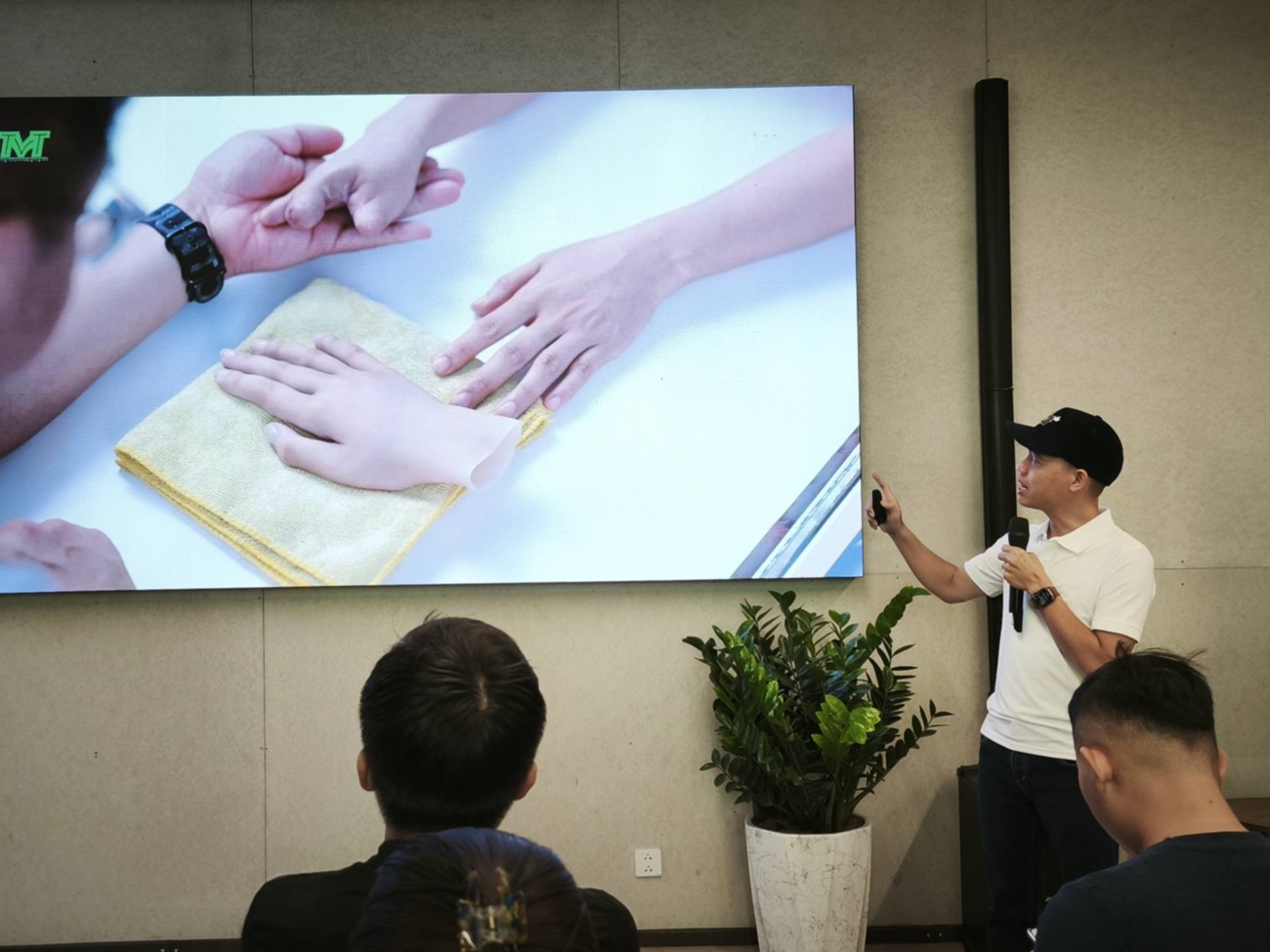 TVT Medical làm chủ được nguyên liệu silicone y tế trong nước - tin vui cho người khuyết tật muốn phục hình thẩm mỹ - f571aed1 f9b2 487a b6f1 5d8a50f3e9eb