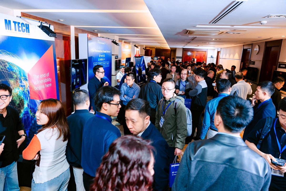 HPT D-DAY 2025: AI - từ công cụ hỗ trợ thành động lực cốt lõi giúp doanh nghiệp tăng tốc 3 HPT D-DAY 2025: AI - từ công cụ hỗ trợ thành động lực cốt lõi giúp doanh nghiệp tăng tốc - z7202167631893 bcc2e00bb55e8b17ae73671e12592fd2