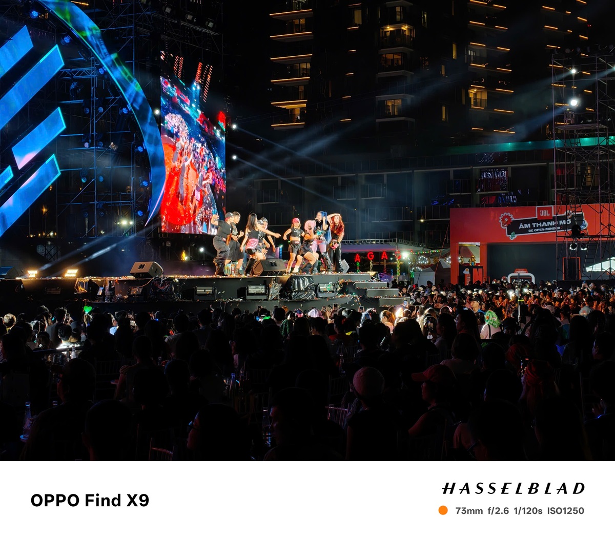 Trải nghiệm OPPO Find X9 màu Đỏ: Siêu phẩm nhiếp ảnh, cao thủ kết nối, thoải mái giao tiếp dù không biết ngoại ngữ - z7209566795404 209c3788281e3a61eed999caf3558189