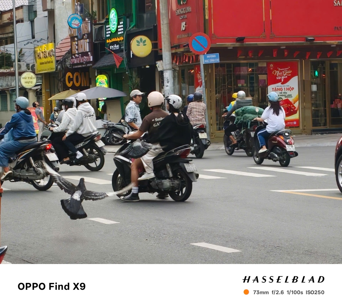 Trải nghiệm OPPO Find X9 màu Đỏ: Siêu phẩm nhiếp ảnh, cao thủ kết nối, thoải mái giao tiếp dù không biết ngoại ngữ - z7212918914824 705b54b426459af17958a2ccb1865039