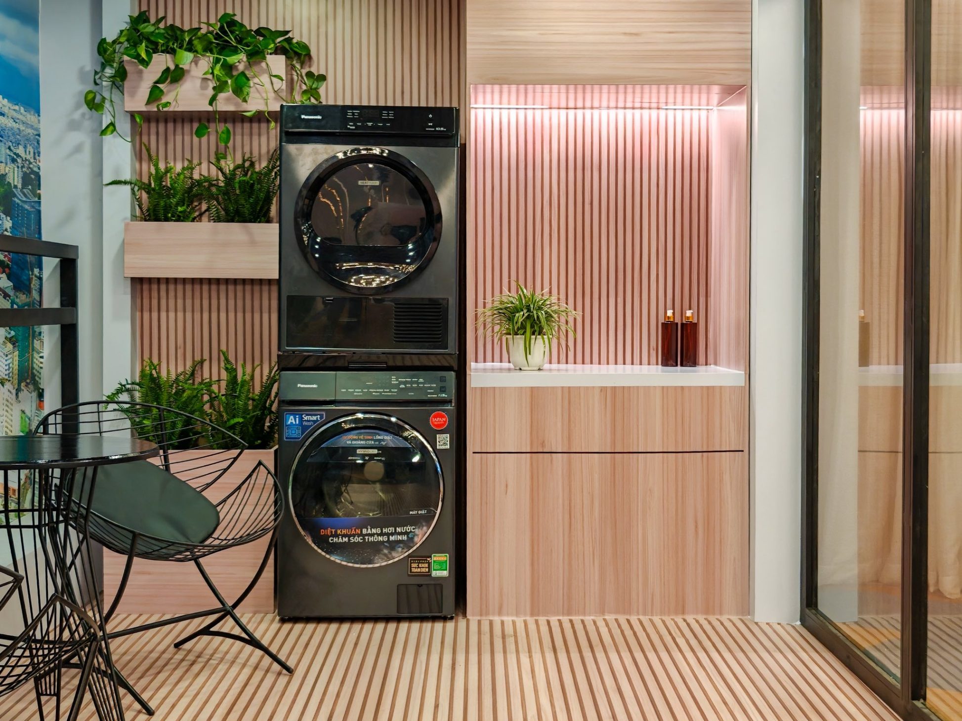 Loạt sản phẩm gia dụng, đặc biệt là tủ lạnh nhiều cánh của Panasonic, gây ấn tượng cho một gian bếp trong mơ - 590787533 25273377718957326 6973058122222405667 n