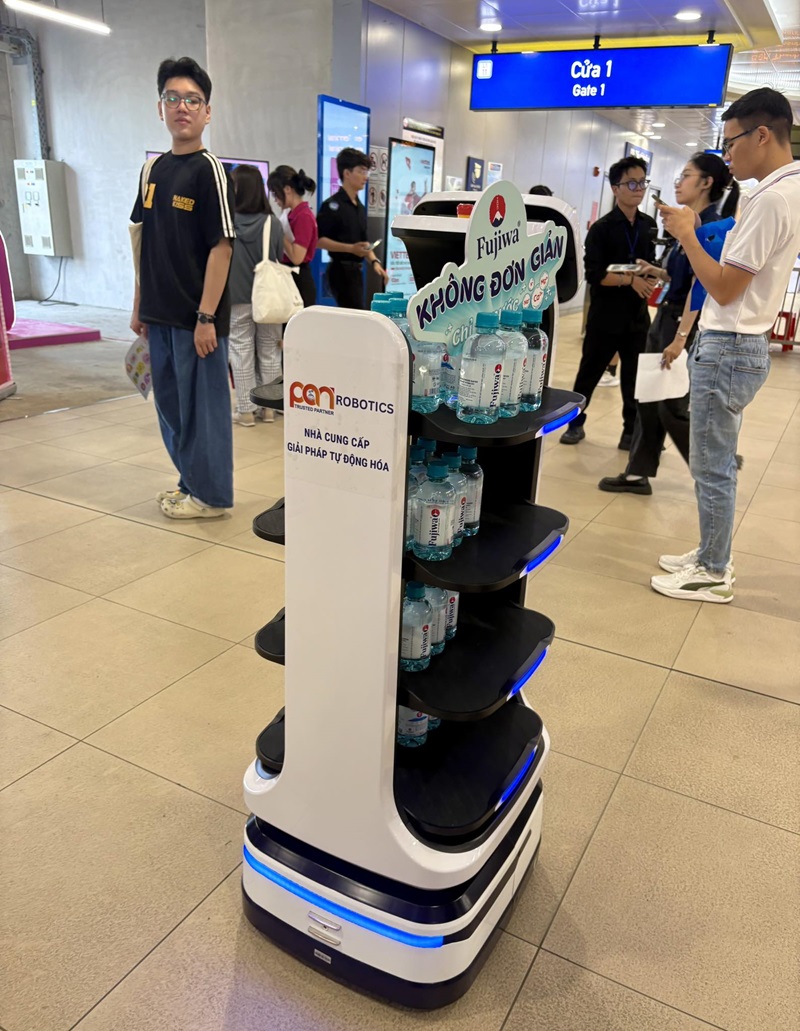 Độc đáo Ngày hội Công nghệ số Thủ Đức 2025 tổ chức ngay tại Ga Metro, khuyến khích người dân lên tàu đến tham quan - 595029042 25296635559976705 2894899654178609905 n