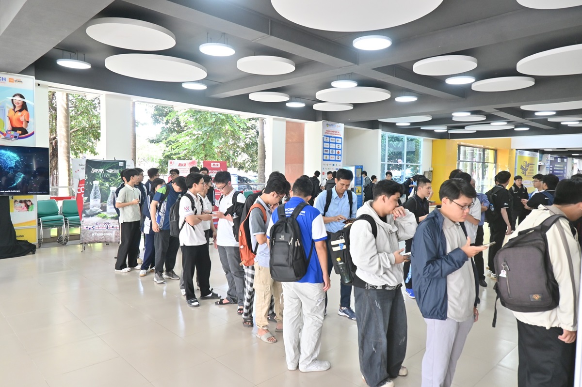 Sắp diễn ra cuộc thi: OLP’25, OlpAI’25, Procon và ICPC Asia HoChiMinh 2025 - nơi hội tụ các sinh viên CNTT-AI xuất sắc nhất - 597436463 1382652400419568 1148251560797055413 n