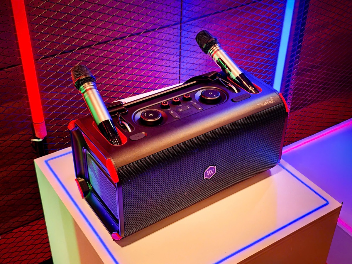 Phúc Giang trình diễn loạt thiết bị âm thanh tại AV Show 2025, thu hút khách thủ đô trải nghiệm 2 Phúc Giang trình diễn loạt thiết bị âm thanh tại AV Show 2025, thu hút khách thủ đô trải nghiệm - Alpha Works GEN BEAT X