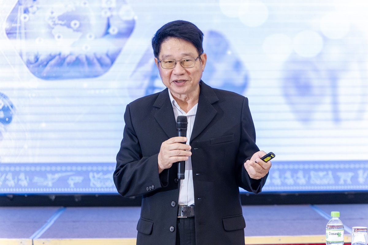 Lạc Việt giới thiệu loạt giải pháp giúp doanh nghiệp đổi mới cách làm việc, tăng hiệu suất trên hạ tầng LocalAI 2 Lạc Việt giới thiệu loạt giải pháp giúp doanh nghiệp đổi mới cách làm việc, tăng hiệu suất trên hạ tầng LocalAI - CX9A1370