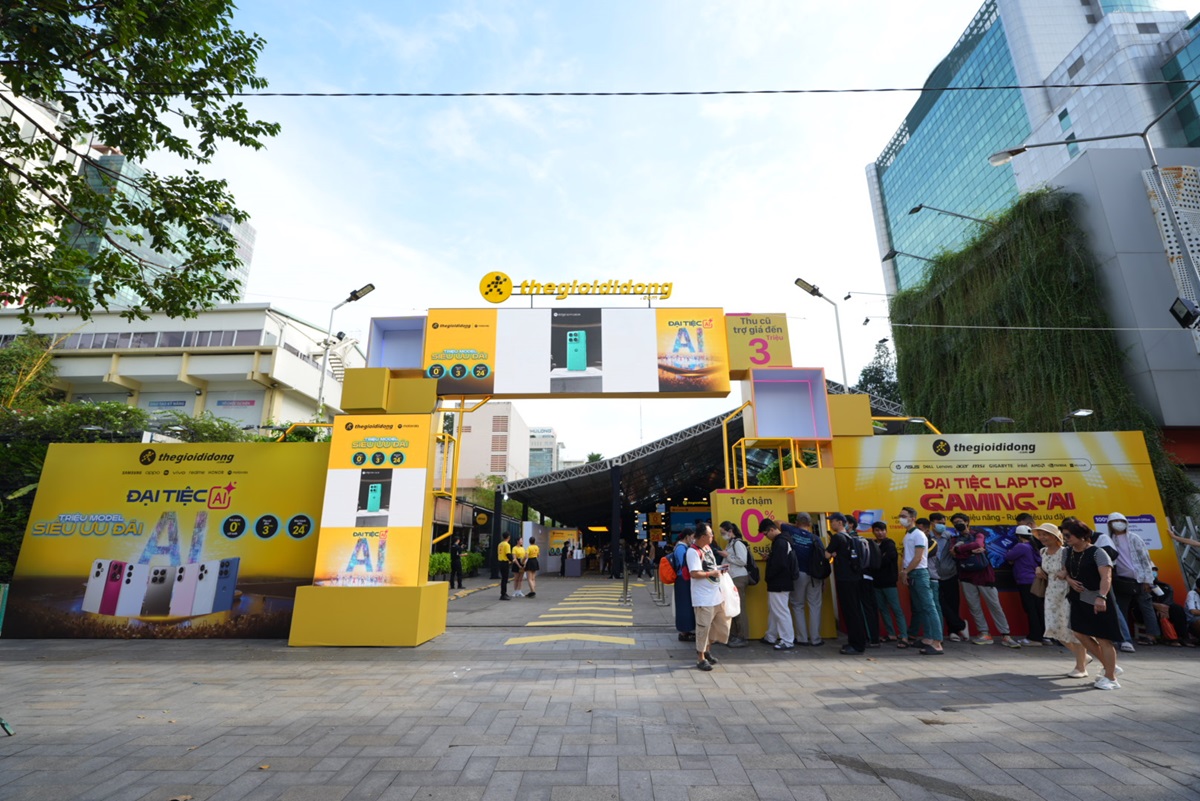 Thế Giới Di Động mở đại tiệc AI, ưu đãi giá loạt sản phẩm tại Nhà Văn hóa Thanh Niên - DSC01228