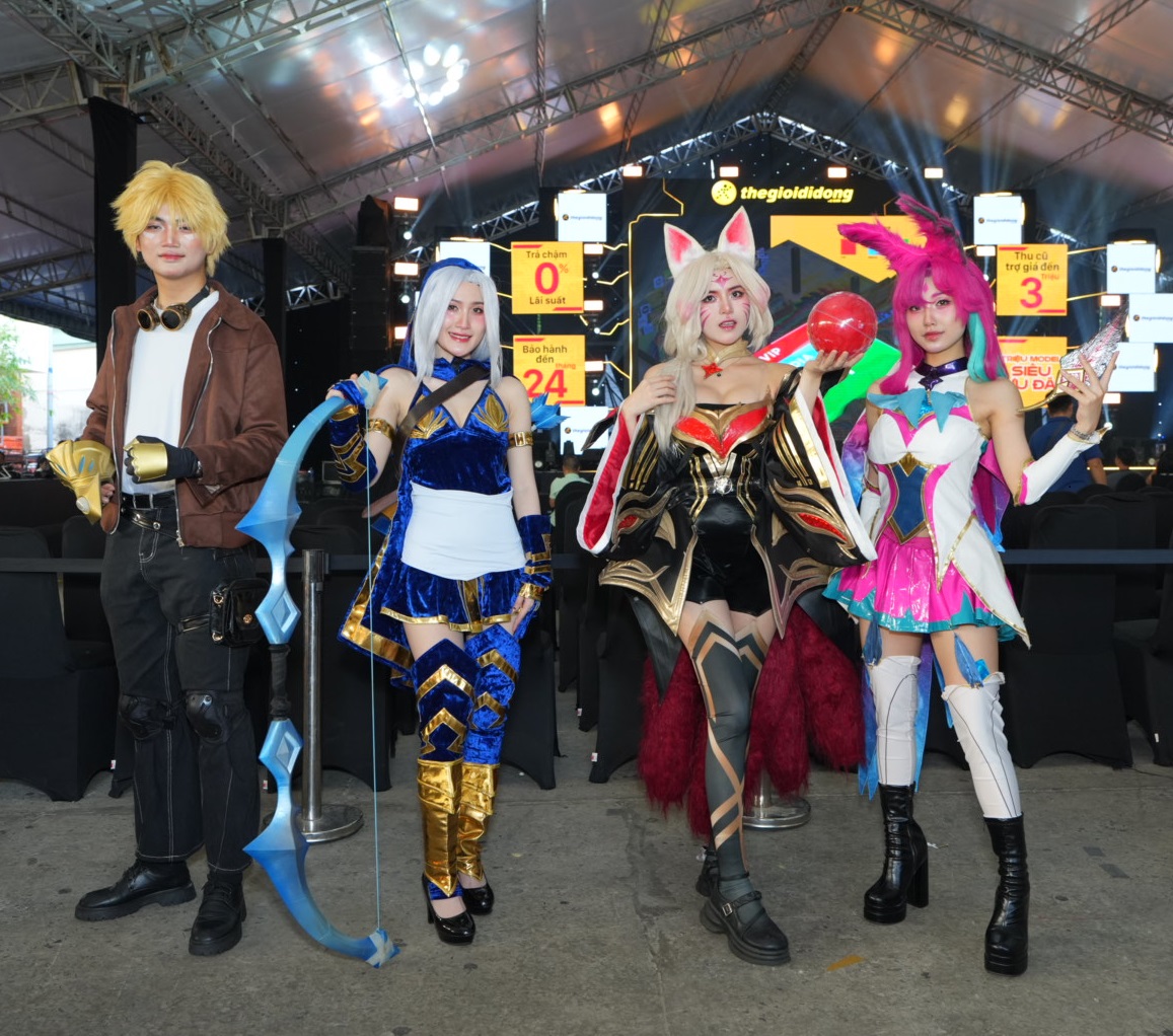 Thế Giới Di Động mở đại tiệc AI, ưu đãi giá loạt sản phẩm tại Nhà Văn hóa Thanh Niên - DSC01310