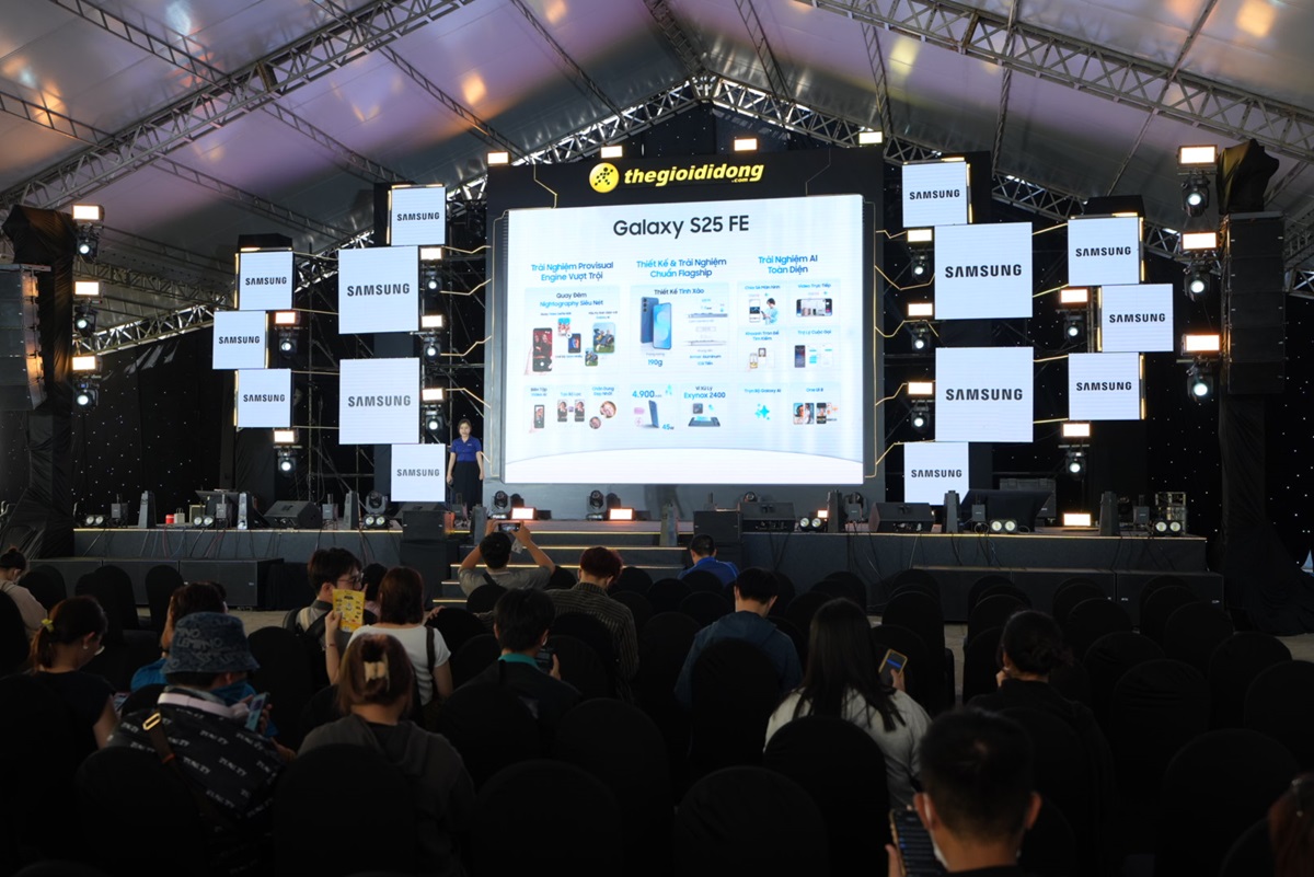 Thế Giới Di Động mở đại tiệc AI, ưu đãi giá loạt sản phẩm tại Nhà Văn hóa Thanh Niên - DSC01514