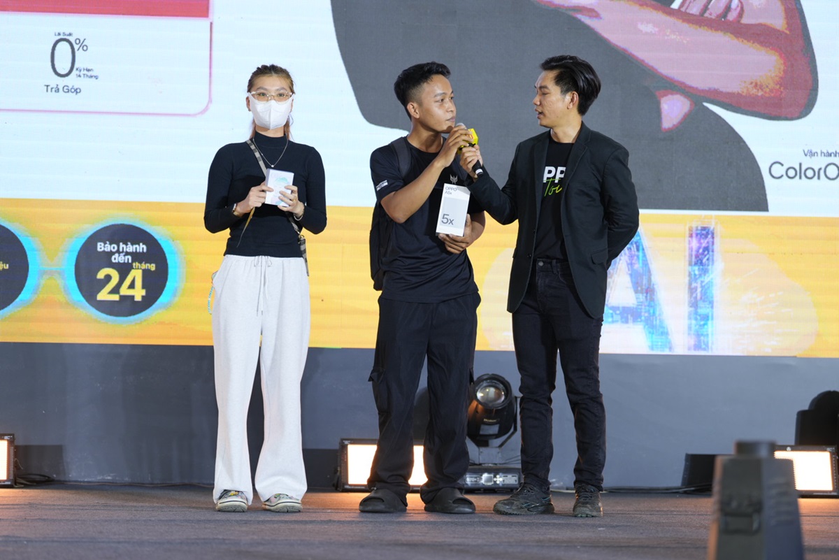 Thế Giới Di Động mở đại tiệc AI, ưu đãi giá loạt sản phẩm tại Nhà Văn hóa Thanh Niên - KPP0123 1