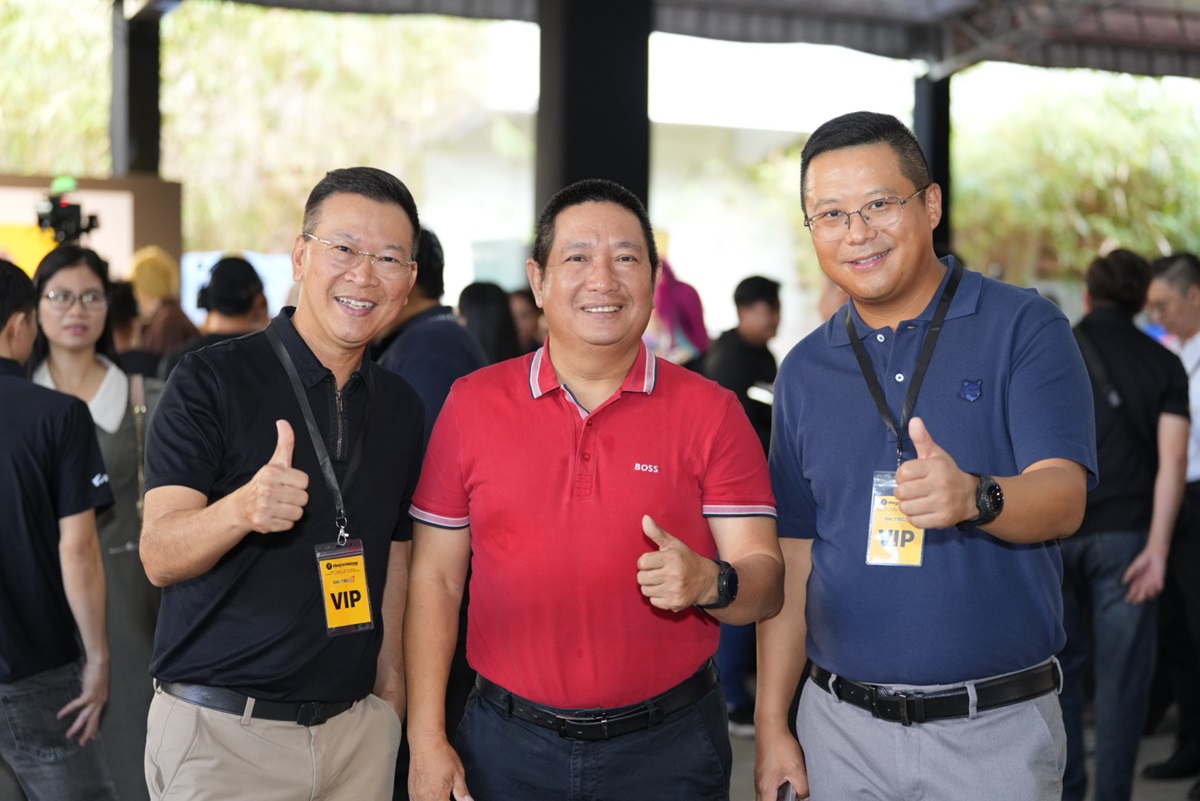 Thế Giới Di Động mở đại tiệc AI, ưu đãi giá loạt sản phẩm tại Nhà Văn hóa Thanh Niên - KPP9854