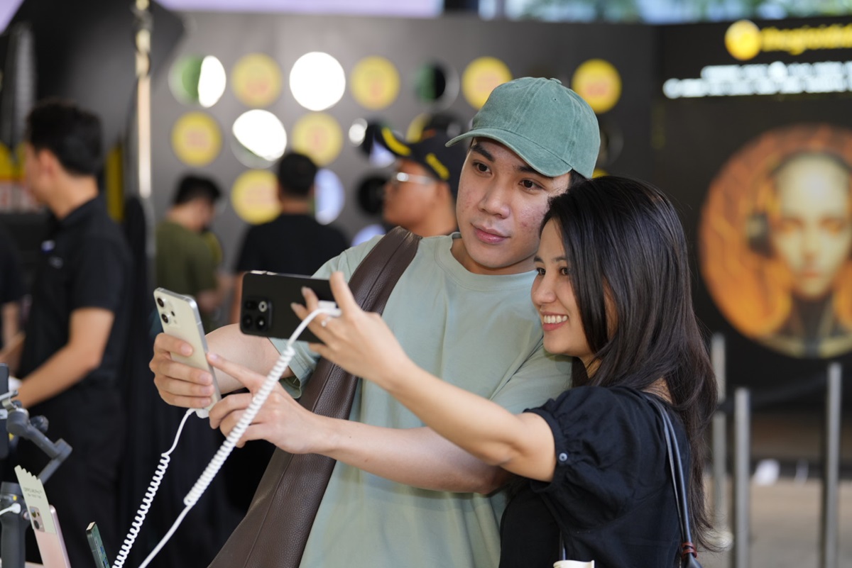 Thế Giới Di Động mở đại tiệc AI, ưu đãi giá loạt sản phẩm tại Nhà Văn hóa Thanh Niên - KPP9906