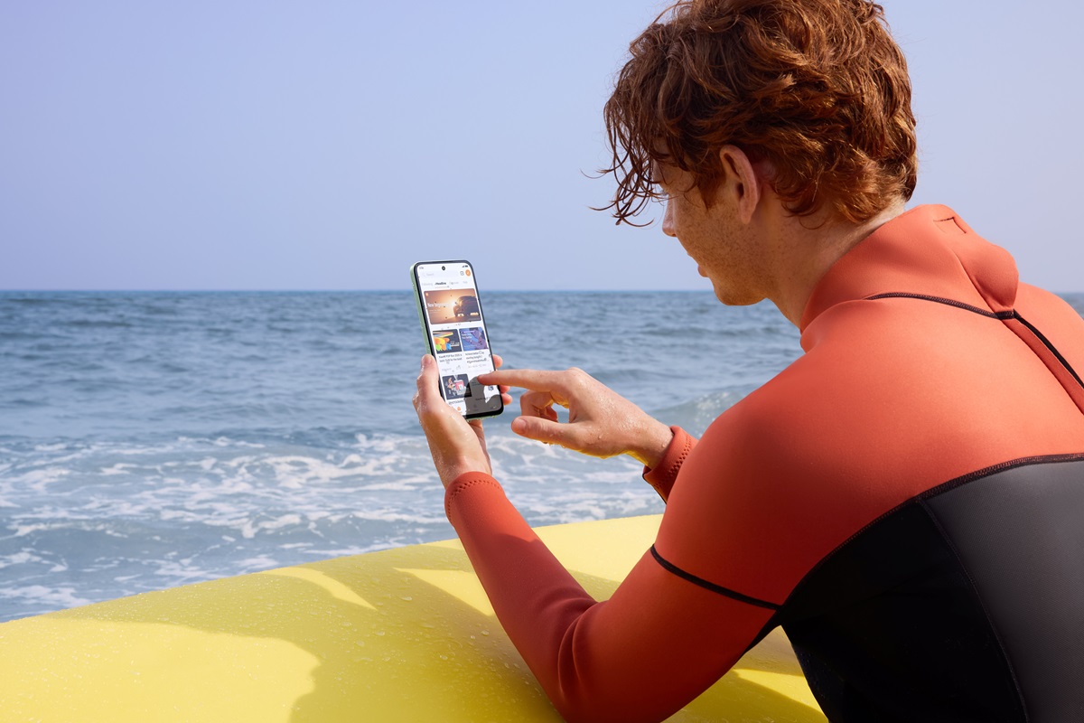 Ra mắt REDMI 15 5G: Kết nối linh hoạt, pin còn 1% vẫn ở chế độ chờ, camera kép AI 50MP, tầm giá 5 triệu đồng - REDMI 15 5G Wet touch