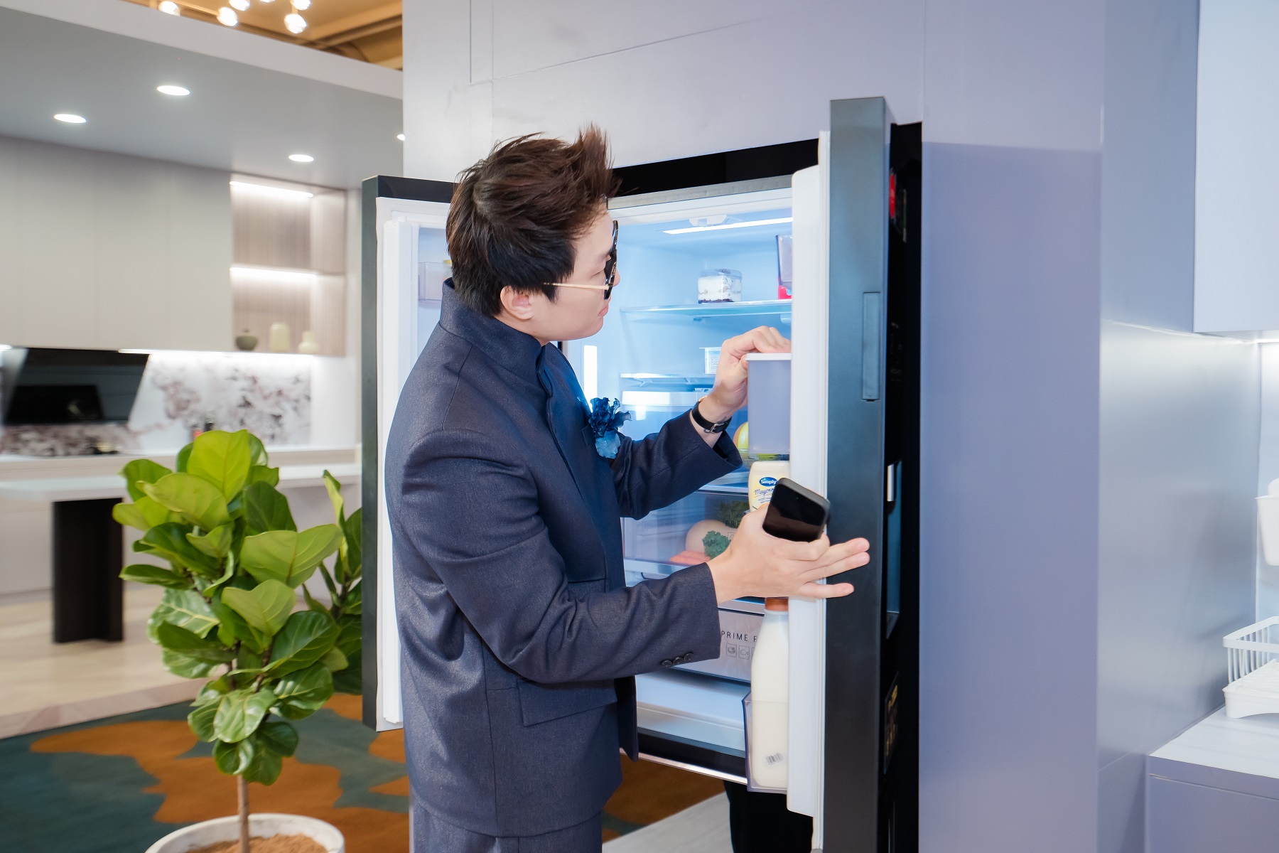 Loạt sản phẩm gia dụng, đặc biệt là tủ lạnh nhiều cánh của Panasonic, gây ấn tượng cho một gian bếp trong mơ - Truc tiep trai nghiem san pham