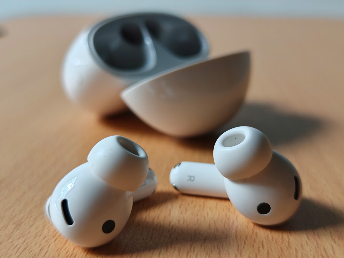 Tai nghe HUAWEI FreeBuds 7i, lựa chọn lý tưởng cho người trẻ muốn tận hưởng âm nhạc, không gian riêng biệt - z7287815879059 6b47a07f9cd88493c49dddef7b8108ab