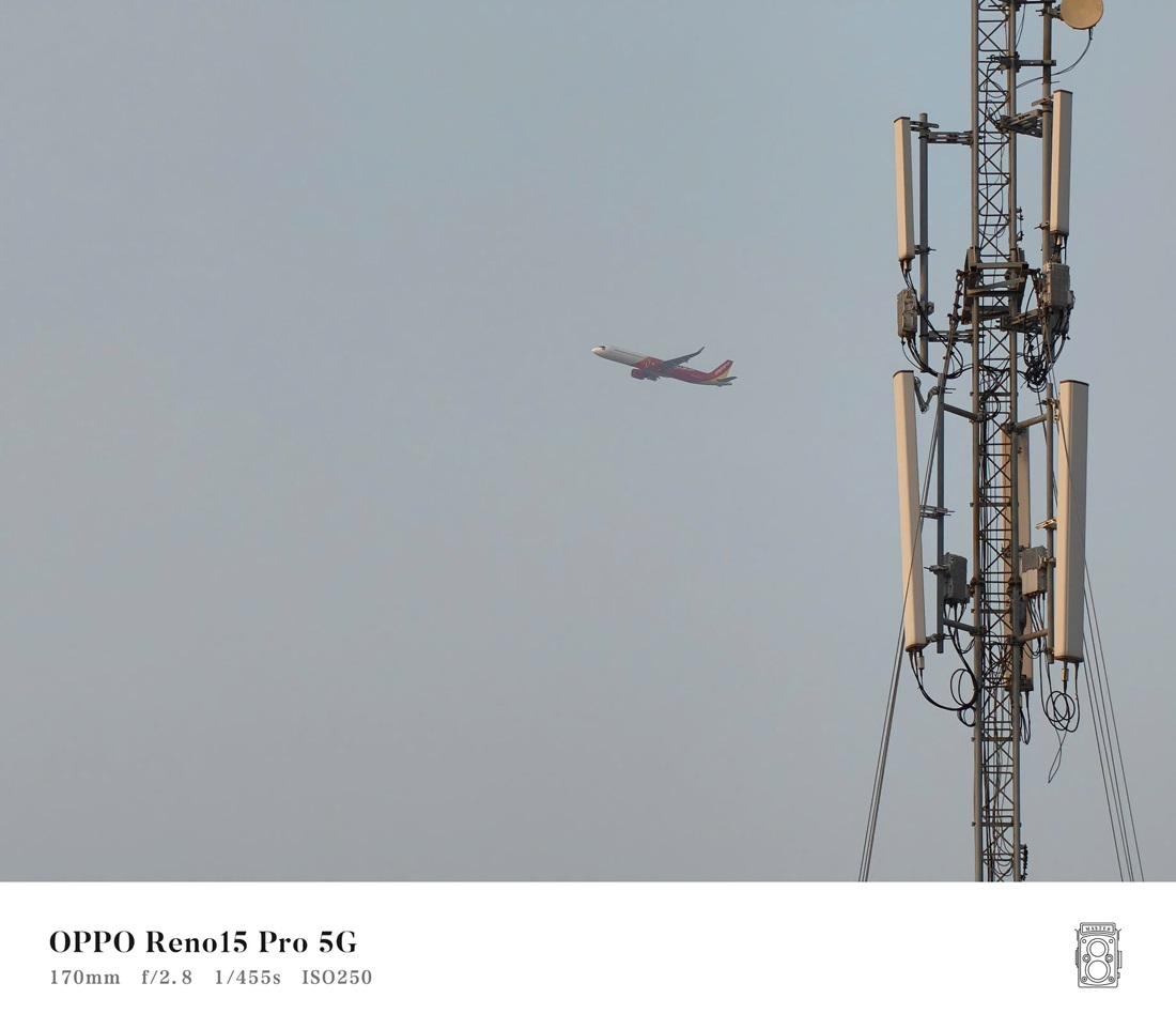 Khui hộp sớm bộ đôi OPPO Reno15 và Reno15 Pro, bất ngờ với thiết kế "Mưa Sao Băng" - z7377132023473 342d33d7b2b34000be7dc767da2da32b